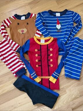 Hanna Andersson Set of 3 Holiday theme Pajamas kids sz EUR 130/ US 8